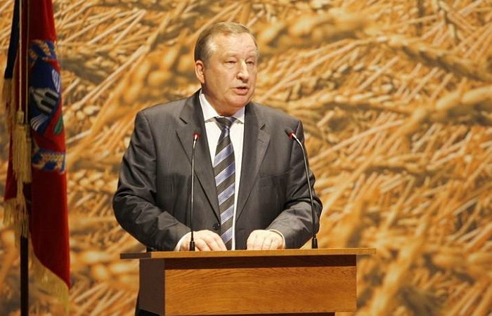 Губернатор Карлин: «Не нужно создавать запасы муки и крупы на балконах!»