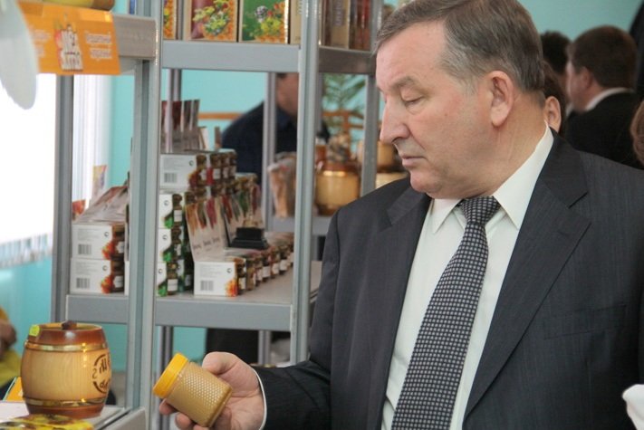 На выставке «Интурмаркет-2015» в Москве продавали подделку под алтайский мёд