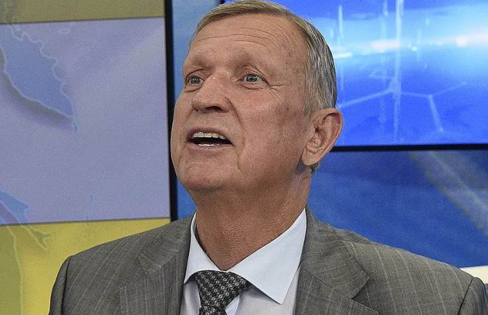 Сенатор: нужно рассказывать крестьянам, сколько продлятся санкции в России