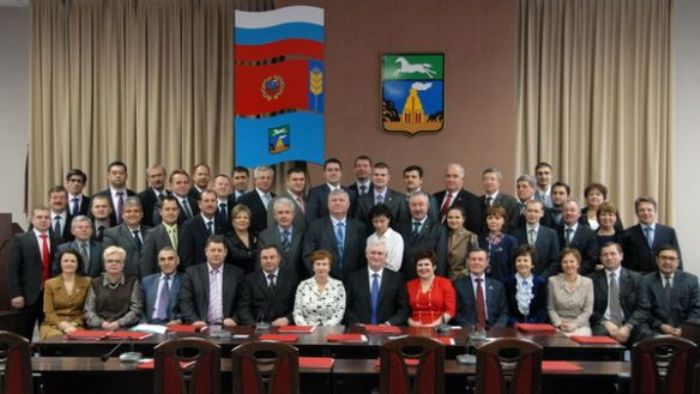 Отставка Игоря Савинцева принята