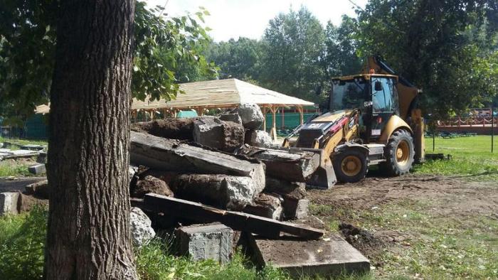 В "Изумрудном" парке приставы снесли не все, что хотели