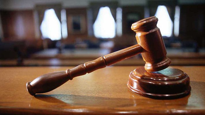Прокуратура обжаловала домашний арест главного следователя Барнаула, задержанного за взятку