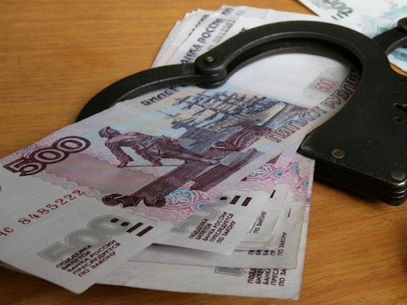 Бывшего алтайского инспектора будут судить за взятки при проверке объектов строительства