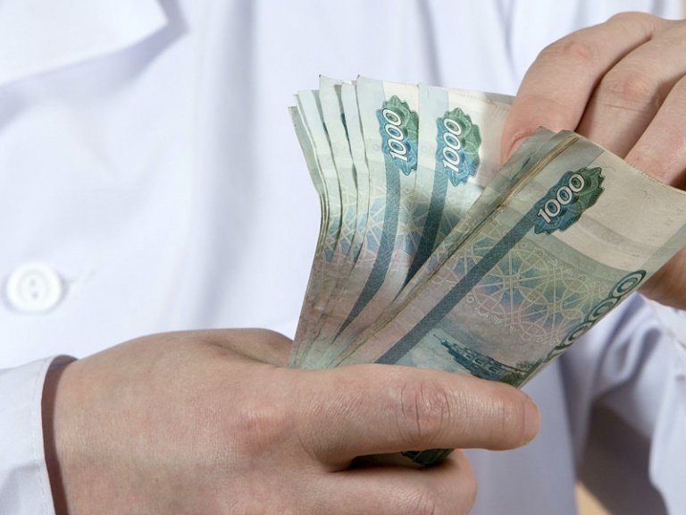 Директора МУП на Алтае будут судить за взятки