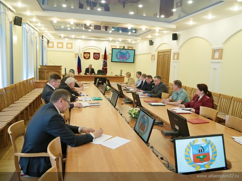 Алтайским птицефабрикам рекомендовано перейти на закрытый режим