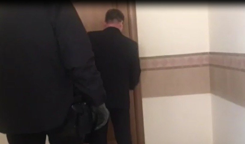 Бийский борец с коррупцией занимался подпольным банковским бизнесом
