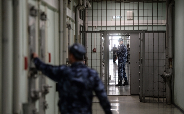 В России будут искать преступников по татуировкам и походке