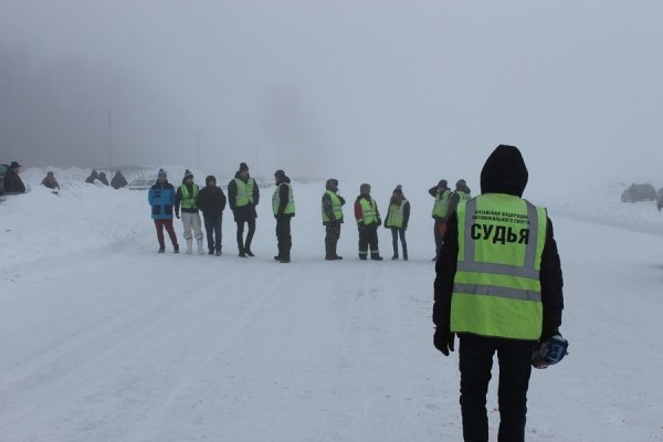 За туманами: как в Барнауле прошел чемпионат Алтайского края по зимним трековым гонкам
