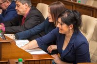Алтайское Заксобрание на «тихой» сессии лишилось осужденных депутатов и начало готовиться к реформе Конституции