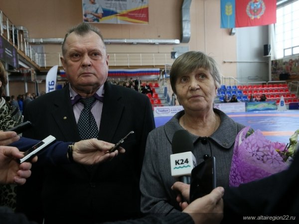 Турнир по греко-римской борьбе в честь Вячеслава Токарева проходит в Барнауле