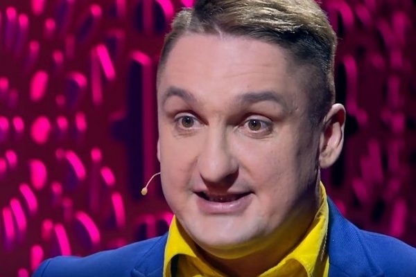 Житель Алтайского края кормил пирогами пышногрудую невесту на «Давай поженимся!»