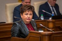 Алтайское Заксобрание на «тихой» сессии лишилось осужденных депутатов и начало готовиться к реформе Конституции