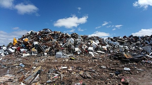 "Это не свалка". Где на Алтае хотят построить мусорные полигоны и ждать ли экотехнопарк?