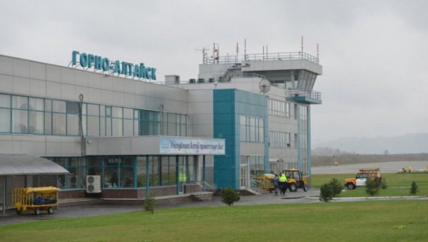 На Алтае закрыли авиаперевозки по местным маршрутам