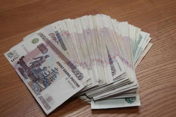 В Барнауле задержали членов ОПГ, которые вывели за границу 380 млн рублей