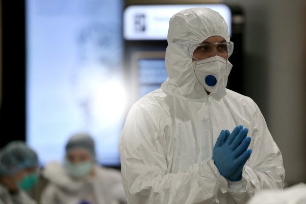 Эксперты заявили о завершении четвертой волны коронавируса в России