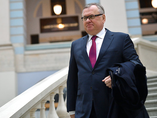 Правительство утвердило директиву о переназначении Андрея Костина на пост президента - председателя правления банка ВТБ