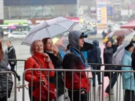 В Бийске во время патриотического концерта сдуло сцену