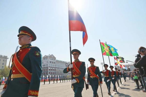 77-ю годовщину Победы в Великой Отечественной войне отметили в Барнауле - KP.Ru