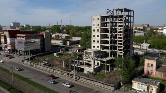 Легендарный недострой у «Космоса» достроят