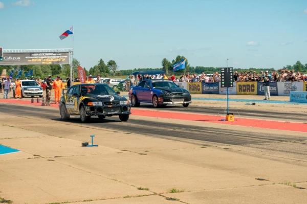 На Алтае готовятся к соревнованиям по дрэг-рейсингу