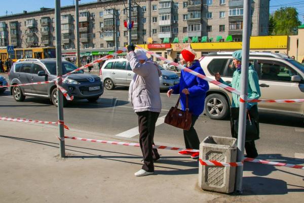 На Новом рынке нарисовали ярко-желтую зебру