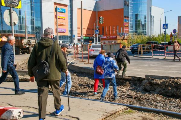 На Новом рынке нарисовали ярко-желтую зебру