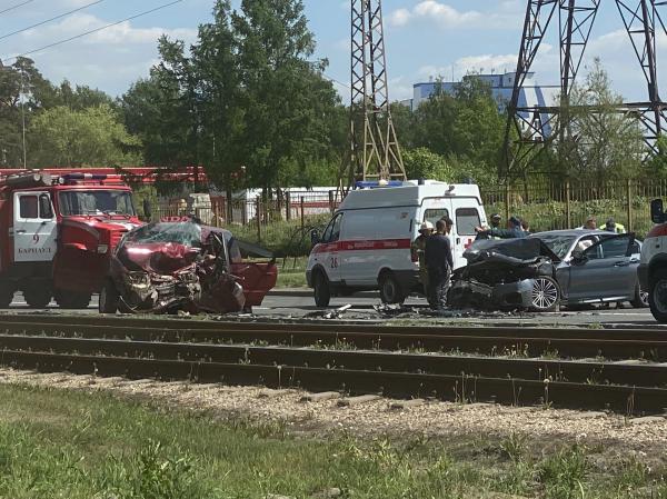 На Змеиногорском тракте в серьезном ДТП погибла женщина