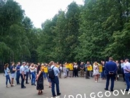 Дачники вышли на митинг против сноса