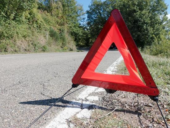 Нетрезвая женщина за рулем попала в ДТП с детьми в алтайском селе