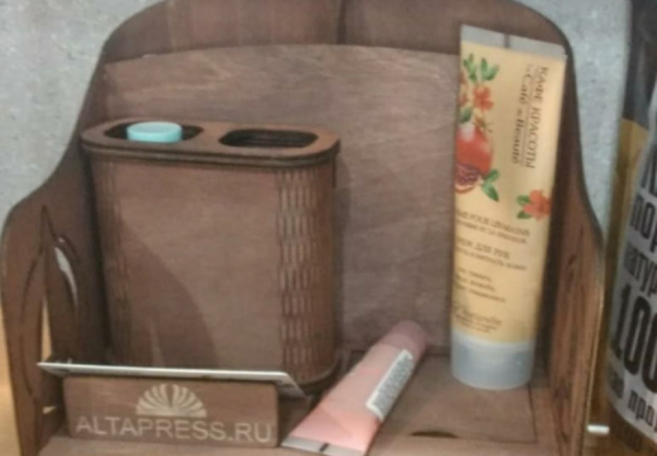 Чем бы дитя ни тешилось: редакция altapress.ru показывает игрушки, которые вдохновляют журналистов на работу