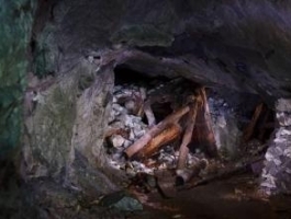 На Корбалихинском руднике рабочего насмерть засыпало горной породой