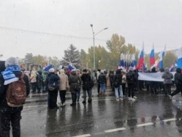 На Сахарова прошел митинг-концерт в поддержку референдумов