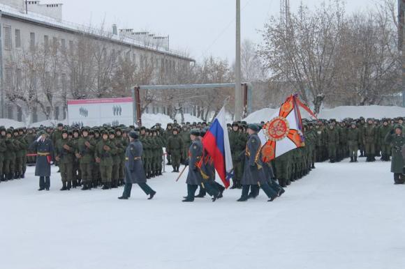 Виктор Томенко указом запретил продажу алкоголя возле военной части в Алейске