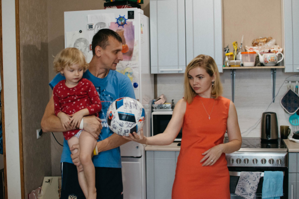 «Ногу мою держи». Жизнь барнаульского футболиста, который на концерте Билана снял протез и зажигал на одной левой