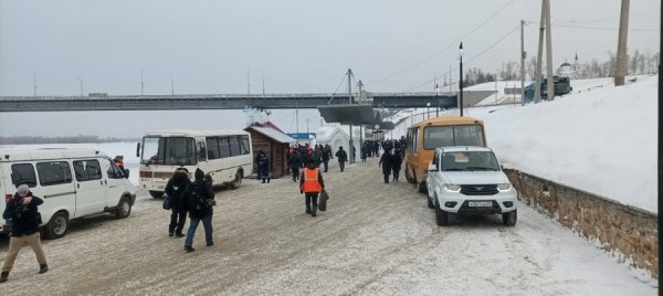 Как православные барнаульцы отмечают Крещение Господне 2023: прямая трансляция