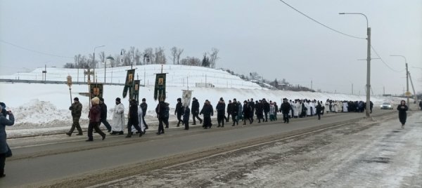 Как православные барнаульцы отмечают Крещение Господне 2023: прямая трансляция