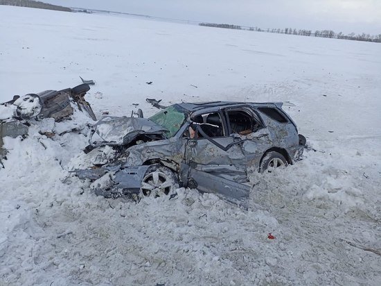 Шесть человек погибли в страшной аварии на алтайской трассе