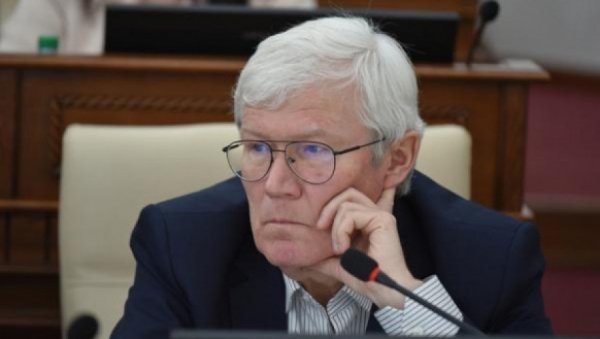 Власть старается себя защитить. Алтайским коммунистам не удалось снизить муниципальный фильтр на губернаторские выборы