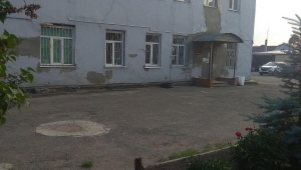 В Барнауле закрывают на ремонт аварийный филиал поликлиники № 1