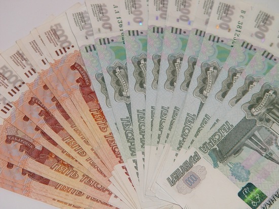Барнаулец вымогал деньги у предпринимателя, представившись сотрудником ФСБ