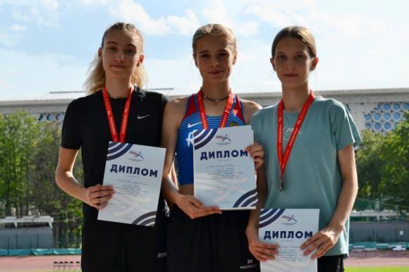 Алтайские легкоатлеты завоевали три медали на первенстве России