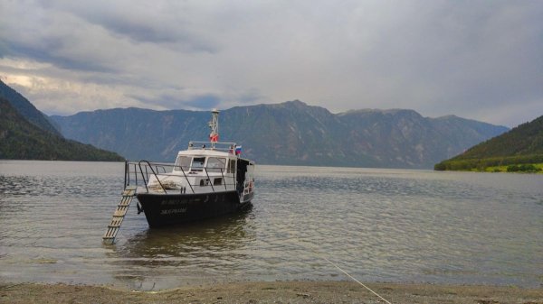 На водных судах на Телецком озере нашли нарушения