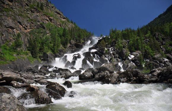 Открыт маршрут на водоскат Учар