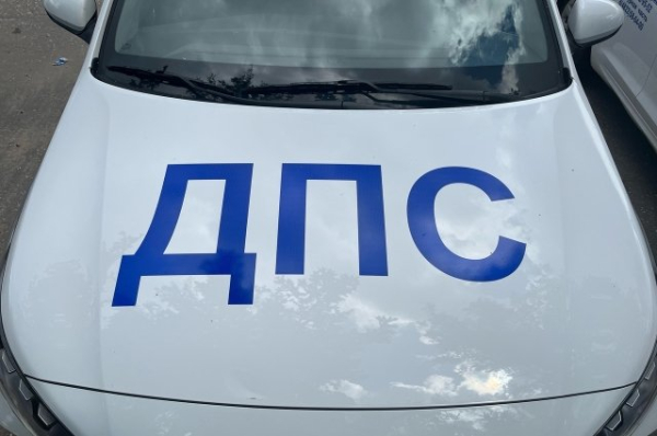 Пенсионер выпал из автобуса в Барнауле