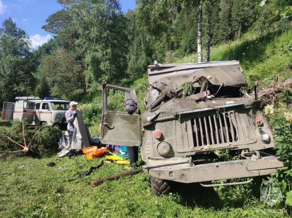 Смертельный «кульбит» грузовика с туристами в Республике Алтай привел к уголовному делу