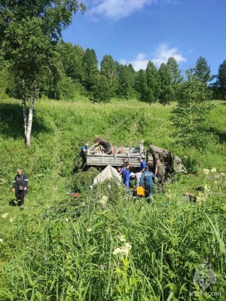 Смертельный «кульбит» грузовика с туристами в Республике Алтай привел к уголовному делу