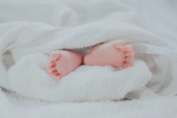 В Алтайском крае масштабно обследуют новорожденных. Результаты