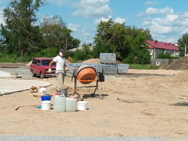 В Камне-на-Оби обустраивают сразу два парка.