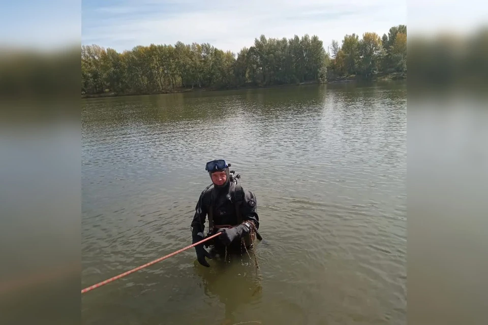 «Воздух закончился, я сорвал маску и начал глотать воду»: алтайские водолазы о том, как ищут утонувших
